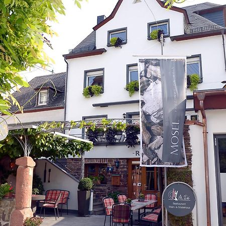 Wein- Und Gaestehaus M. Bai Mesenich Esterno foto