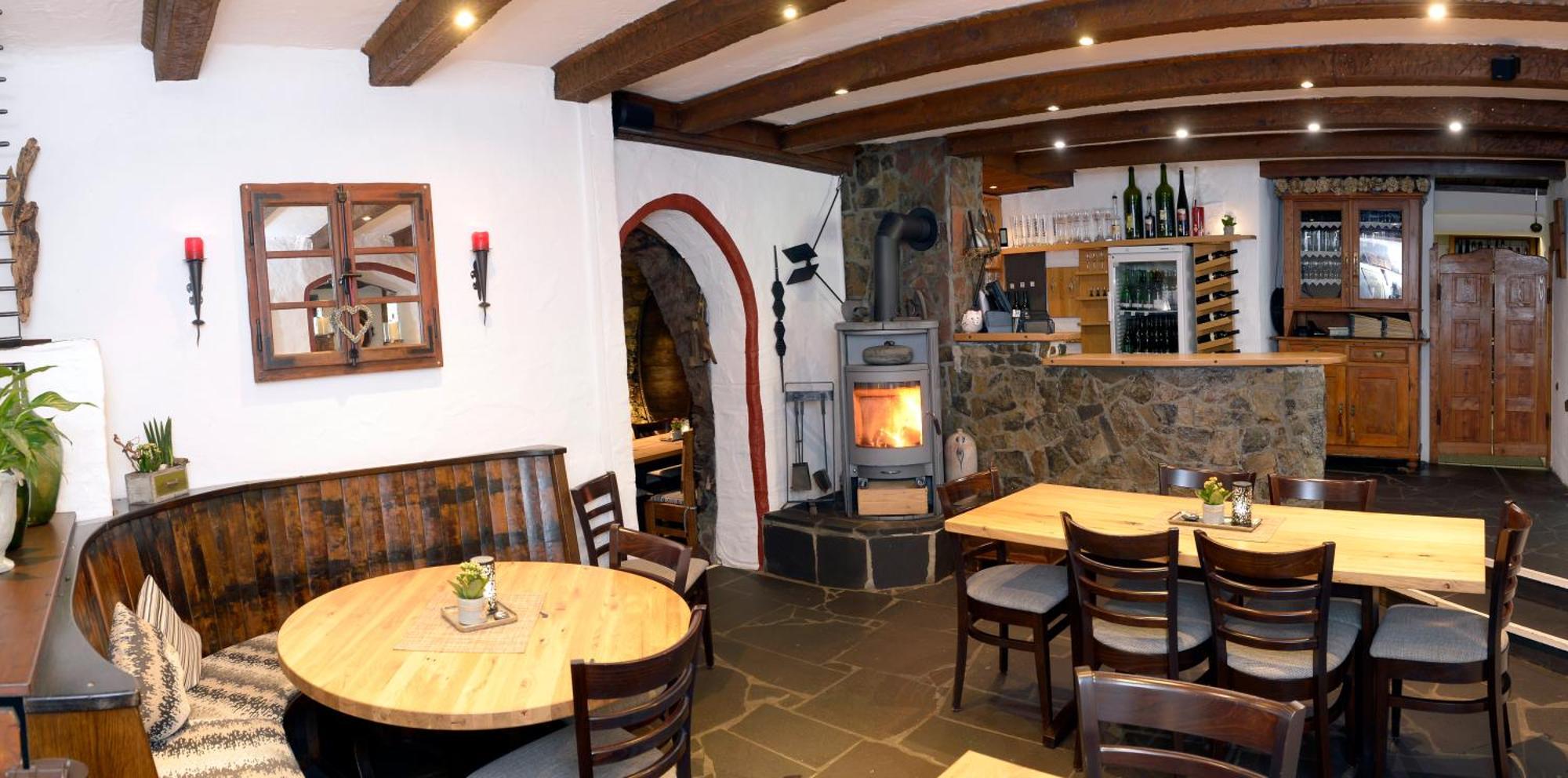 Wein- Und Gaestehaus M. Bai Mesenich Esterno foto