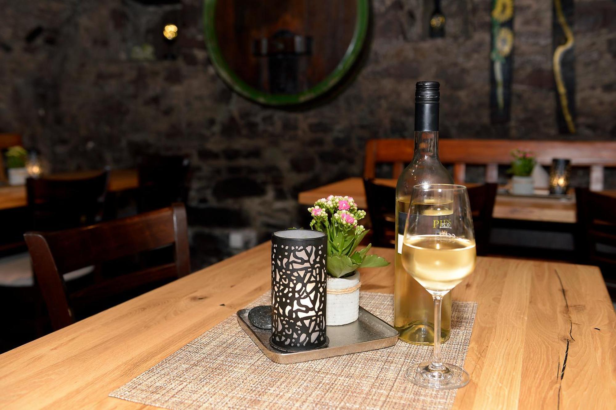 Wein- Und Gaestehaus M. Bai Mesenich Esterno foto